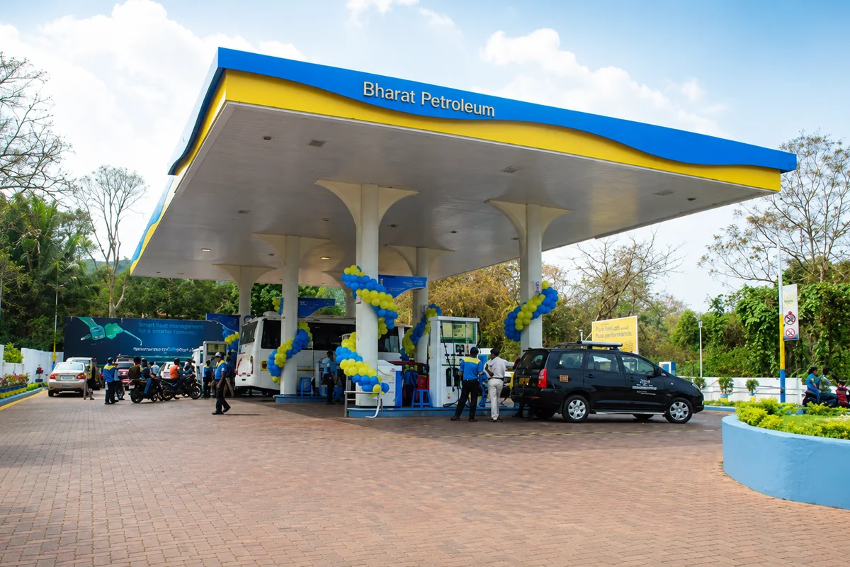India Approves E30 Fuel: Centre Grants Excise Duty Exemption on Higher Ethanol-Blended Petrol