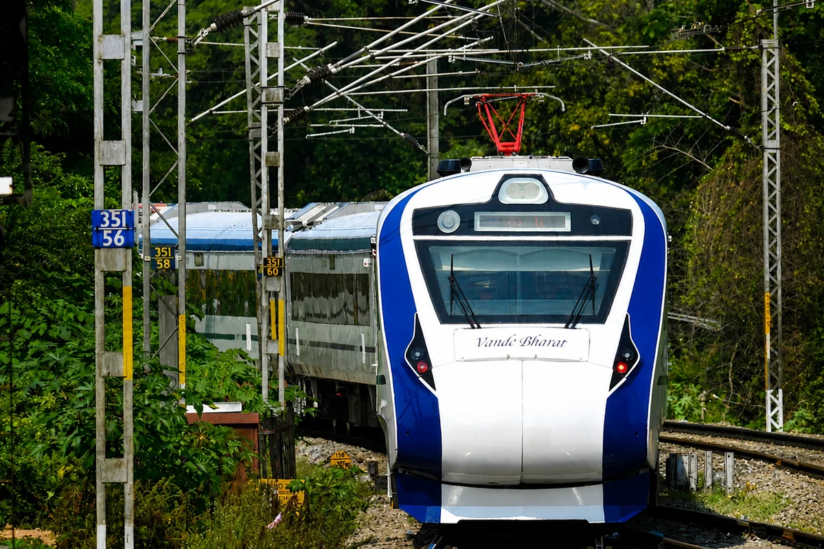 Top 5 Railway Stocks to Buy in 2026 With the Biggest Order Books and Growth Potential