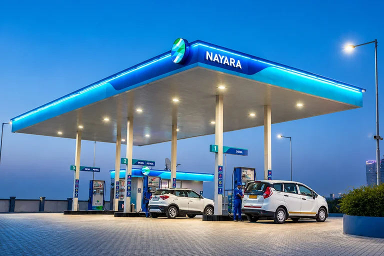 Petrol Prices Slashed by ₹5, Diesel by ₹3; Nayara Energy Announces Big Fuel Price Cut