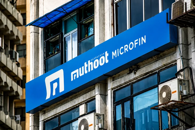 Muthoot Microfin AUM Rises 18% to ₹14,457 Crore; CRISIL Upgrades Credit Rating