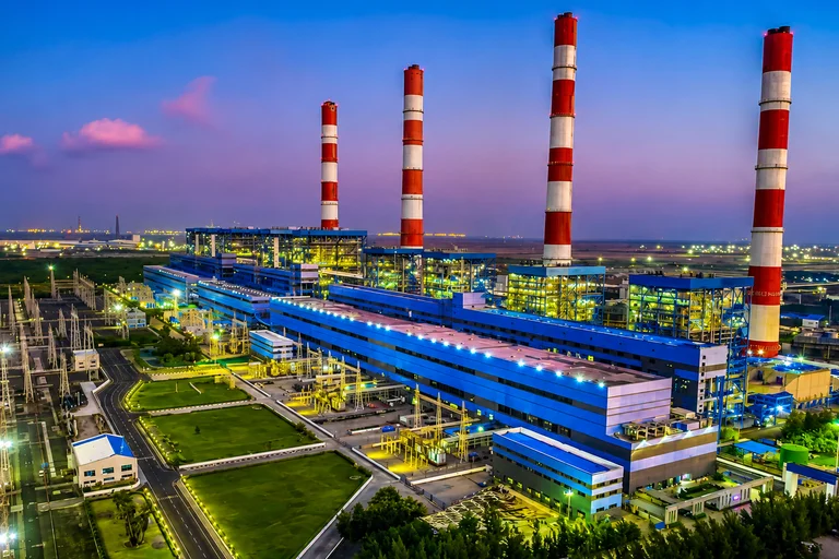 Adani Power Q1 Results: Profit Jumps 42% to ₹4,806 Crore, Board Approves ₹15,000 Crore Fund Raise