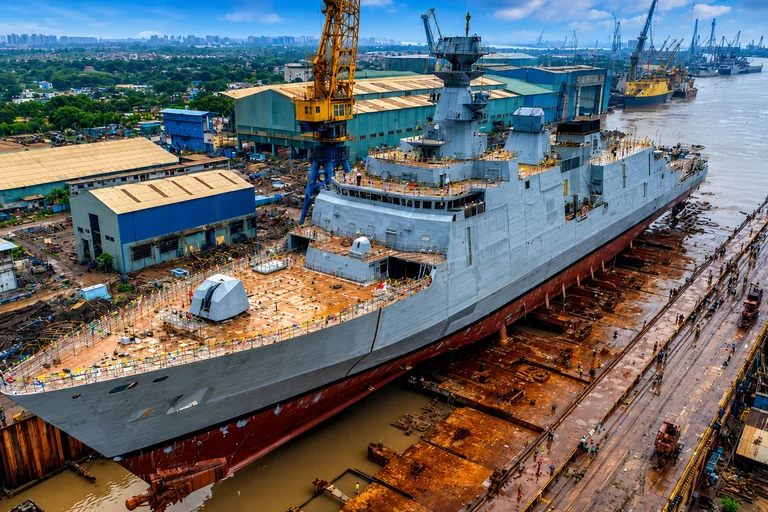 GRSE Q1 Results: Profit Jumps 44% to ₹173 Crore, Revenue Rises 39%