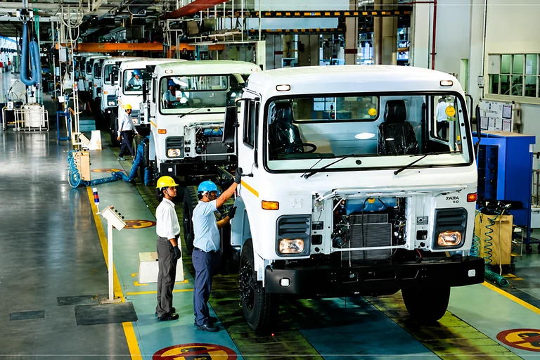 Mutual Funds Raise Stake in Tata Motors CV as Q1 Profit Jumps 83%
