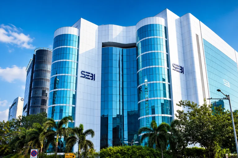SEBI Drops ₹3,911 Crore Max Life Share Deal Case Against Max Financial, Axis Entities