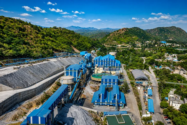 Why Are Hindustan Zinc Shares Falling Today (31 Aug)? Profit Booking, Government Stake Sale and Zinc Prices Explained