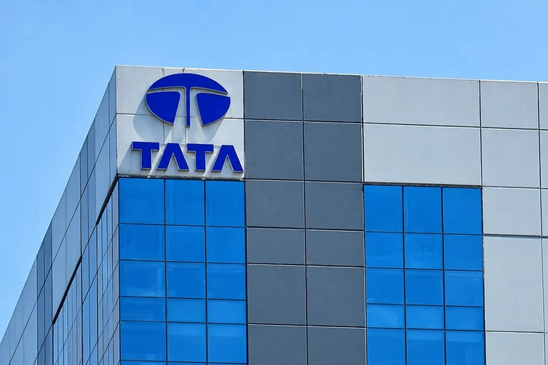 Tata Sons Merger Plan: How Tata Trusts Aims to Avoid RBI Listing